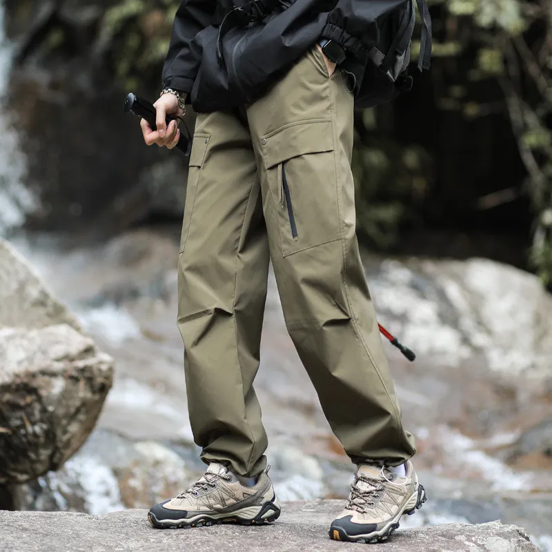 LS-B0377 Unisex Outdoor Cargo Pants in Style 26 Army Green, original product photograph