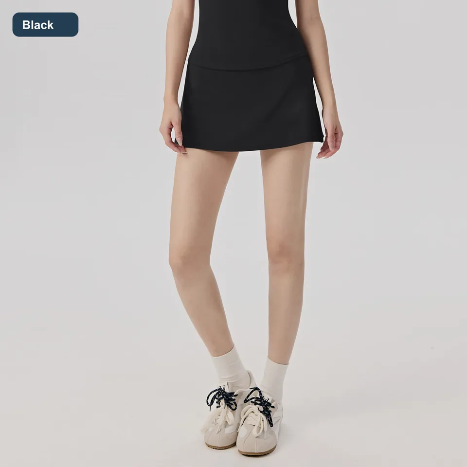LS-B0561 Women's Lyocell-Wool Tennis Skort in Black, original product photograph