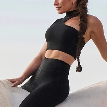 LS-B0875 Women's Sports Bra in Black, original product photograph