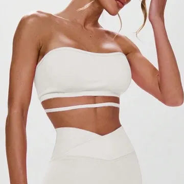LS-B0982 Women's Sports Bra in Black, original product photograph