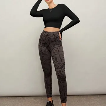 LS-B1060 Women's Long-Sleeve Yoga Top in Purple, original product photograph